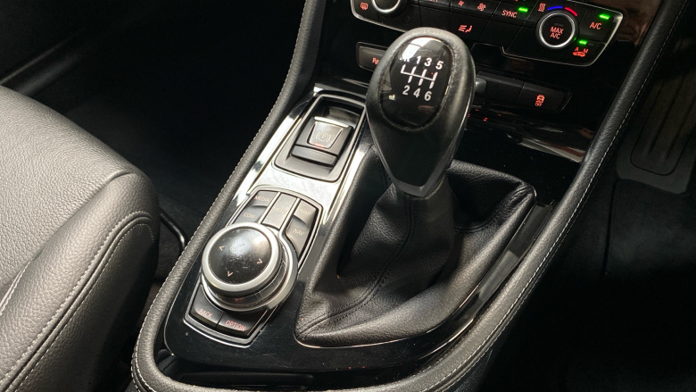 BMW 2 Series 218i Luxury 5dr Step Auto Petrol Estate